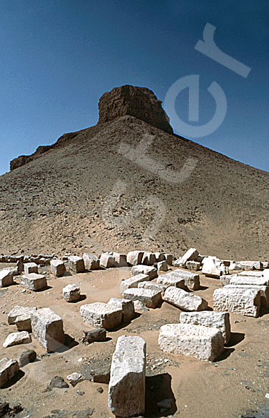 Amenemhat III.-Pyramide (Schwarze Pyramide): Ecke, Bild-Nr. Grßansicht: 360a/13