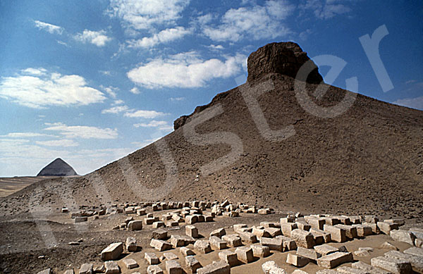 Amenemhat III.-Pyramide (Schwarze Pyramide): Ecke, Bild-Nr. Grßansicht: 360a/19
