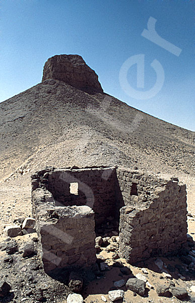 Amenemhat III.-Pyramide (Schwarze Pyramide): Seite, Bild-Nr. Grßansicht: 360a/14