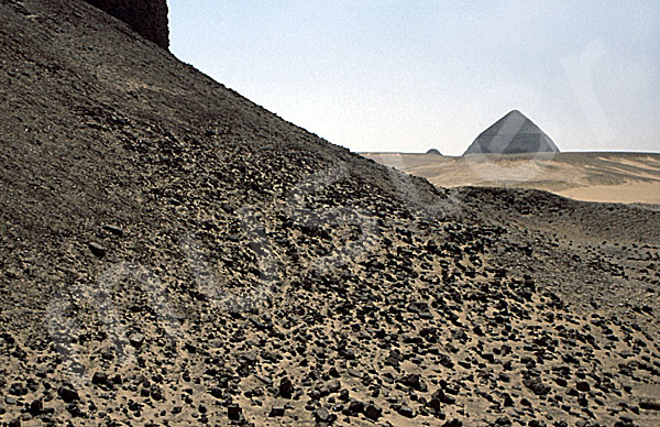 Amenemhat III.-Pyramide (Schwarze Pyramide): Seite, Bild-Nr. Grßansicht: 360a/7