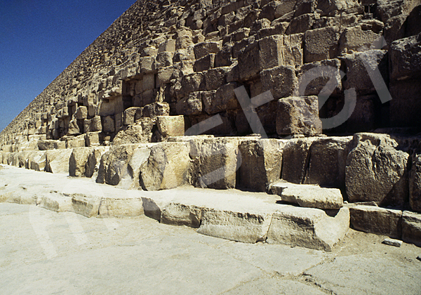Cheops-Pyramide: Umfassungs- / Temenosmauer, Bild-Nr. Grßansicht: 23b/15