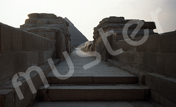 Chephren-Pyramide: Aufweg, Bild-Nr. Grßansicht: 30b/30
