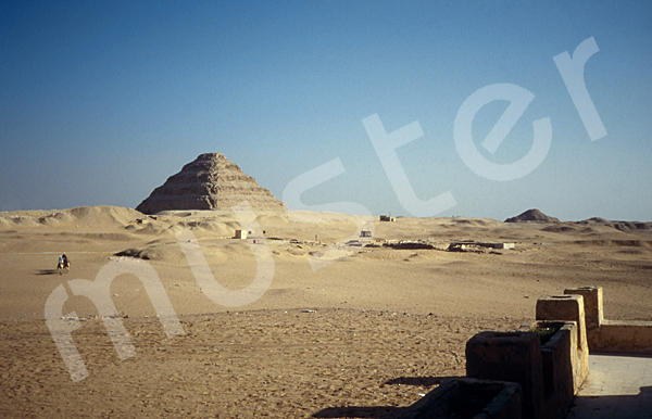 Djoser-Pyramide: Ecke, Bild-Nr. Grßansicht: 200a/2