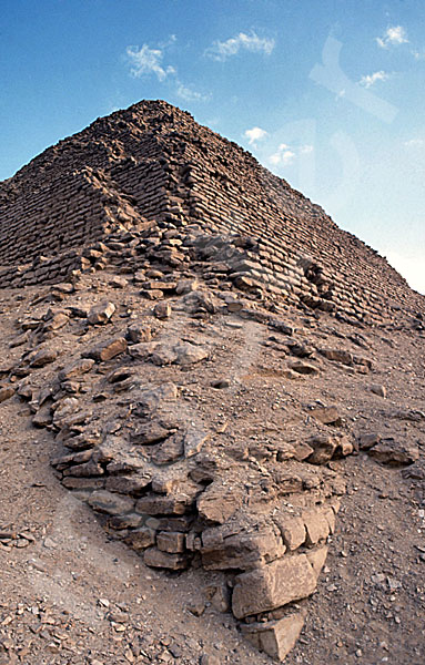 Djoser-Pyramide: Ecke, Bild-Nr. Grßansicht: 200a/38