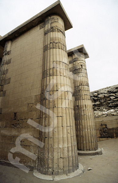 Djoser-Pyramide: Kollonaden- / Eingangshalle, Bild-Nr. Grßansicht: 200b/23