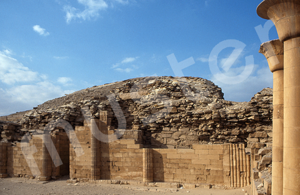 Djoser-Pyramide: Nordhaus / Nordpavillon, Bild-Nr. Grßansicht: 200a/44