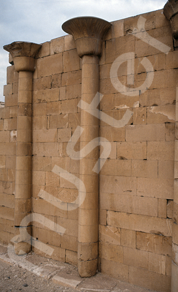 Djoser-Pyramide: Nordhaus / Nordpavillon, Bild-Nr. Grßansicht: 200a/45