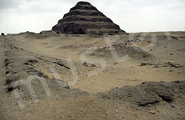 Djoser-Pyramide: Umfassungs- / Temenosmauer, Bild-Nr. Grßansicht: 200b/1