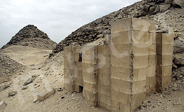 Djoser-Pyramide: Umfassungs- / Temenosmauer, Bild-Nr. Grßansicht: 200b/34