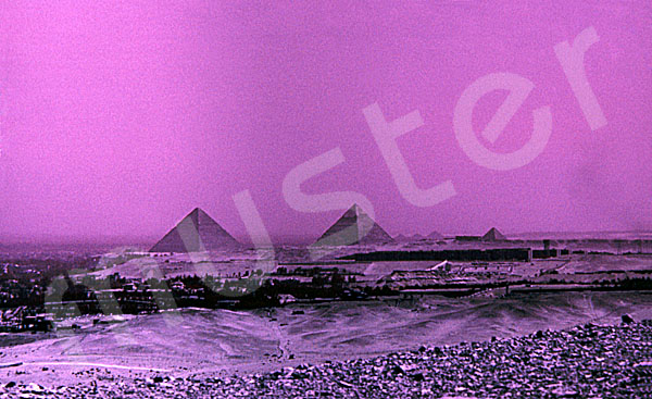 Giza-Plateau / Pyramidengebiet: Blickrichtung Südosten, Bild-Nr. Großansicht: 470a/18
