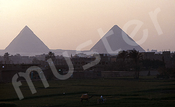 Giza-Plateau / Pyramidengebiet: Blickrichtung Westnordwesten, Bild-Nr. Grßansicht: 470a/38
