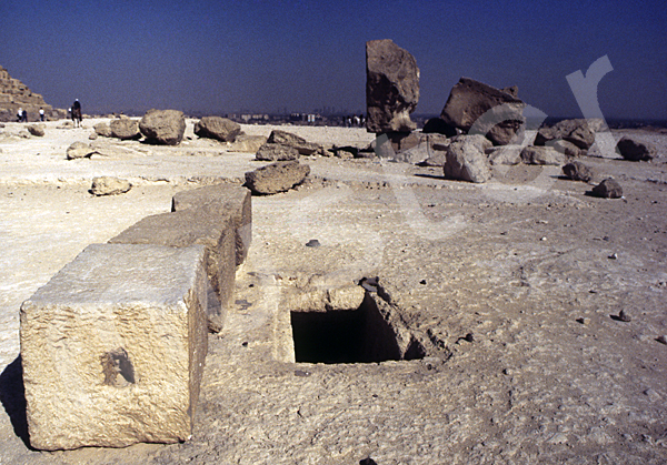 Giza-Plateau / Pyramidengebiet: Schacht, Bild-Nr. Grßansicht: 32a/11