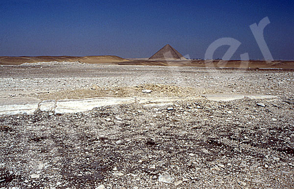 Knick-Pyramide: Aufweg, Bild-Nr. Grßansicht: 370a/32