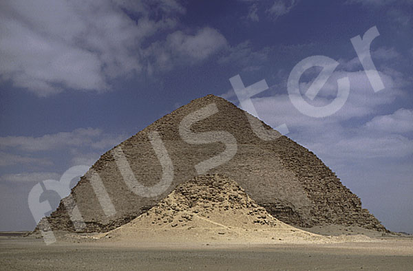 Knick-Pyramide: Blickrichtung Norden, Bild-Nr. Grßansicht: 370b/12