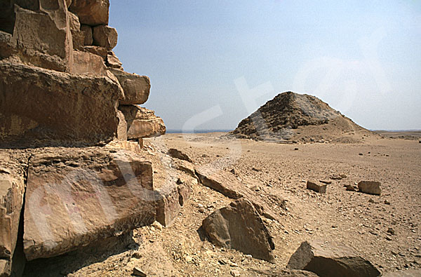 Knick-Pyramide: Ecke, Bild-Nr. Grßansicht: 370b/25