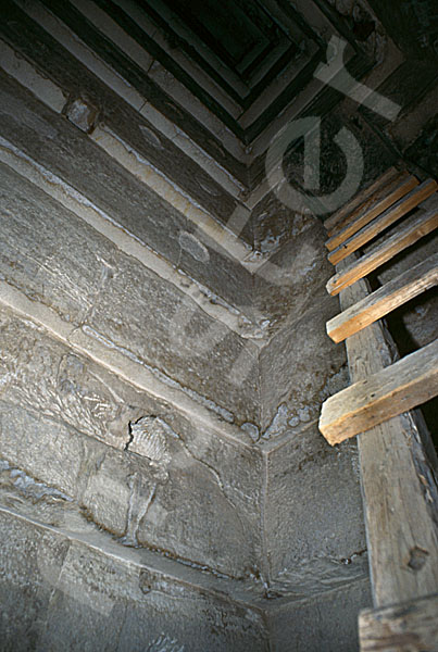 Knick-Pyramide: Haupt- / Grabkammer, Bild-Nr. Grßansicht: 375a/16
