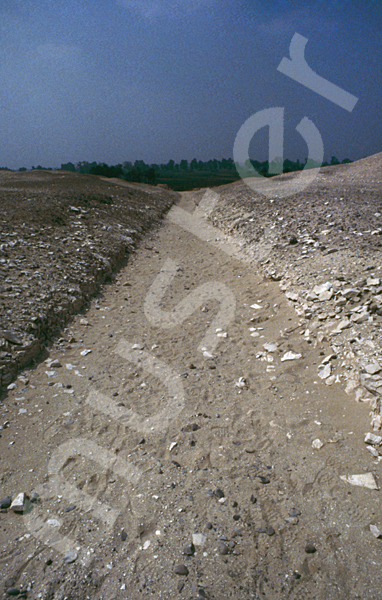 Medum-Pyramide: Aufweg, Bild-Nr. Grßansicht: 420b/32