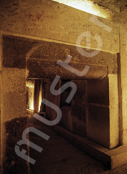 Mykerinos-Pyramide: Gangkammer, Bild-Nr. Grßansicht: 45b/21