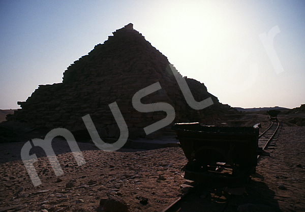 Mykerinos-Pyramide: Seite, Bild-Nr. Grßansicht: 41b/6