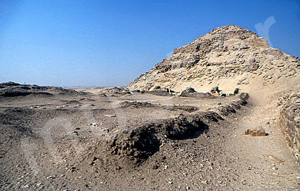 Neferirkare-Pyramide: Totentempel, Bild-Nr. Grßansicht: 140a/8