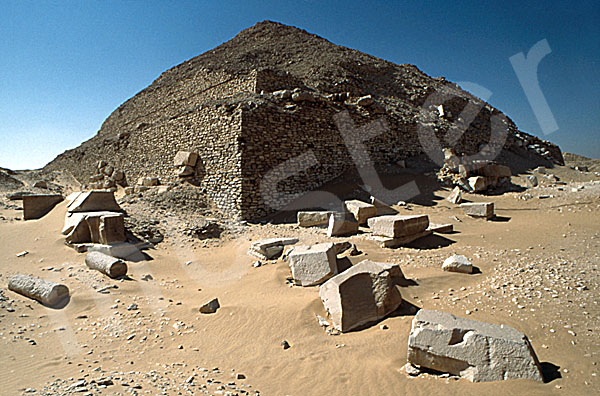 Pepi-II.-Pyramide: Ecke, Bild-Nr. Grßansicht: 270a/1