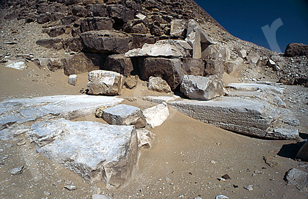 Rote Pyramide: Ecke, Bild-Nr. Grßansicht: 340a/19