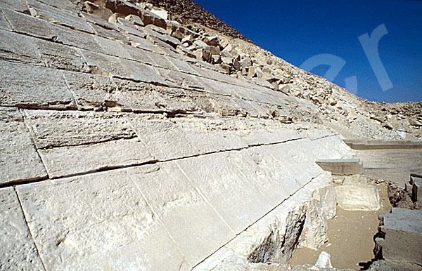 Rote Pyramide: Seite, Bild-Nr. Grßansicht: 340a/27