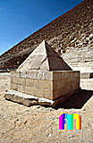 Rote Pyramide: Spitze / Pyramidion, Bild-Nr. 340a/20, Motivjahr: 2000, © fröse multimedia: Frank Fröse