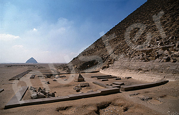 Rote Pyramide: Totentempel, Bild-Nr. Grßansicht: 340a/44