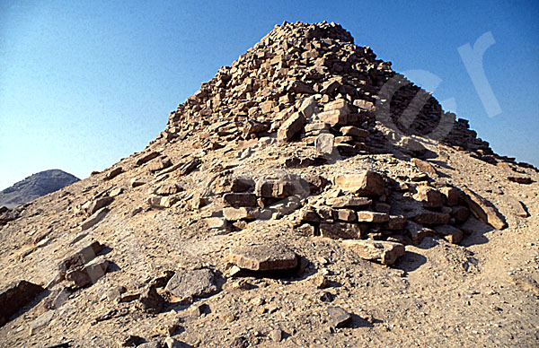 Sahure-Pyramide: Ecke, Bild-Nr. Grßansicht: 120b/7