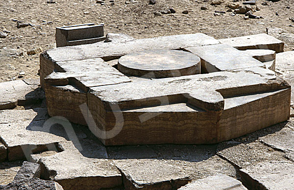 Sonnenheiligtum des Niuserre: Altar, Bild-Nr. Grßansicht: 90b/30