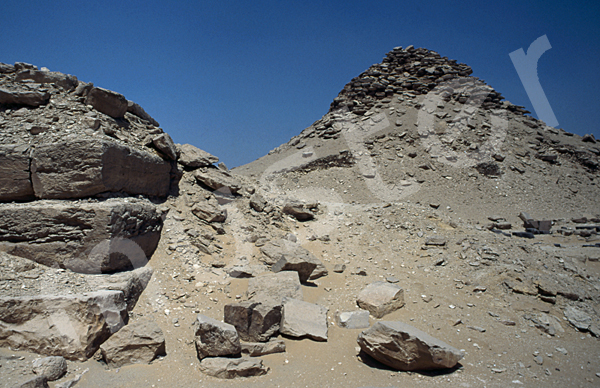 Userkaf-Pyramide: Ecke, Bild-Nr. Grßansicht: 190a/23